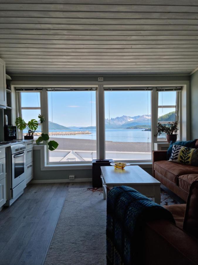 Loftsleilighet Midt I Sentrum Skjervoy 외부 사진