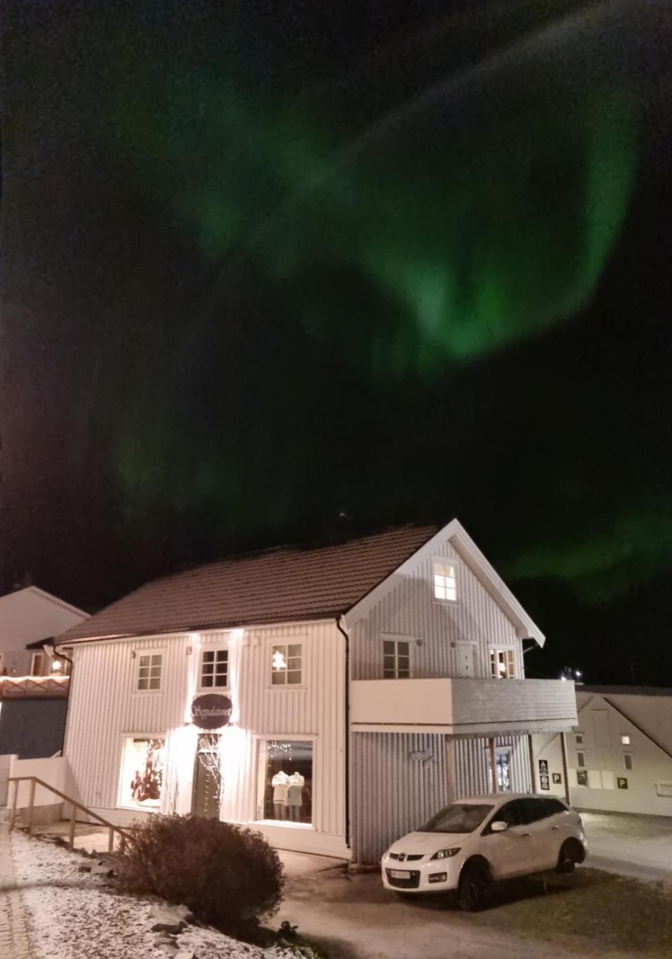 Loftsleilighet Midt I Sentrum Skjervoy 외부 사진